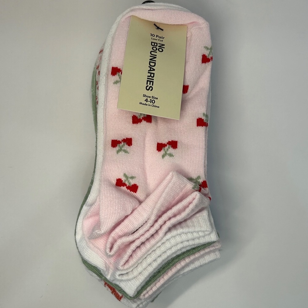 No Boundaries 10 Pair Low Cut Socks Pink White Green Cherry Stripe Size 4-10